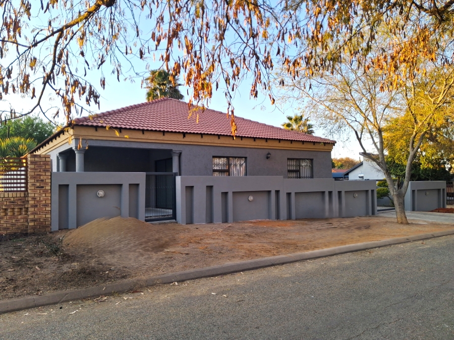 3 Bedroom Property for Sale in Elandsrand North West